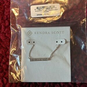 Silver necklace with faux crystal. Kendra Scott
